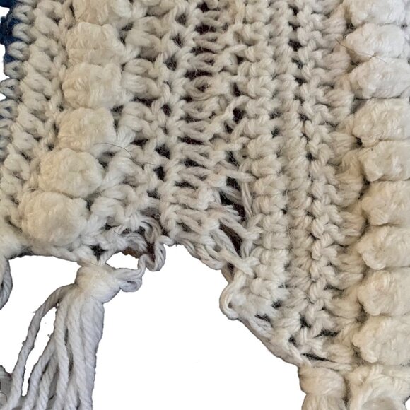 Handmade embroidered knit throw afghan blue design floral fringe 55.5"x 63" - Picture 4 of 7